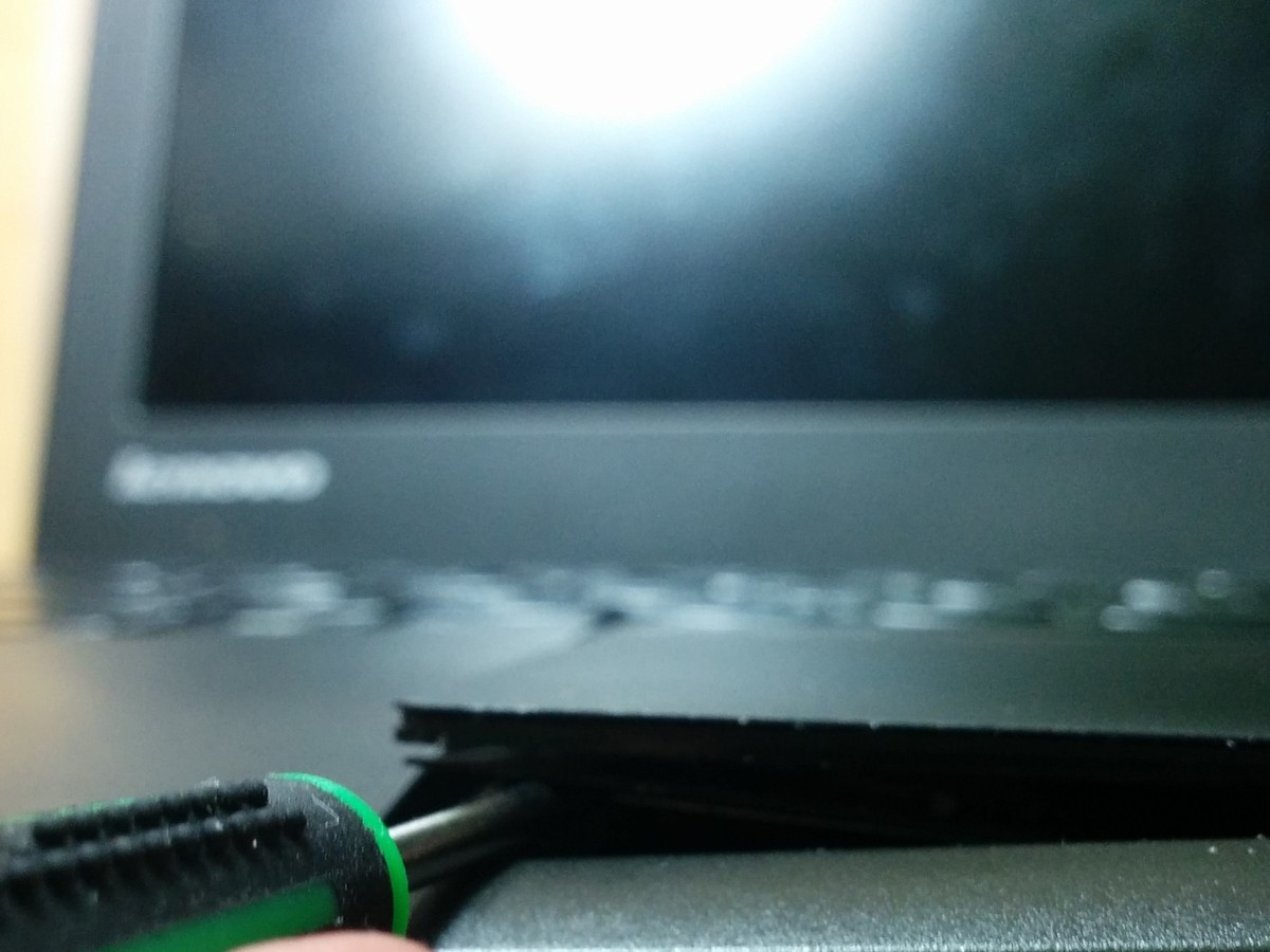 x240 clickpad prying open